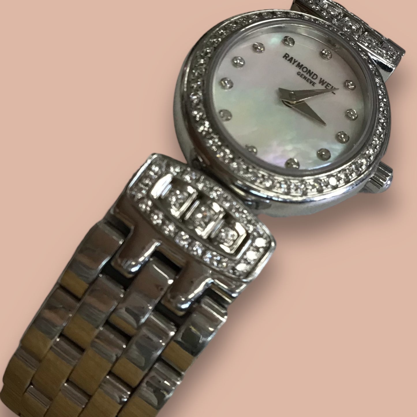 RESALE Raymond Weil Geneve Oval M.O.P. With Diamonds Stainless Steel 5891 Watch