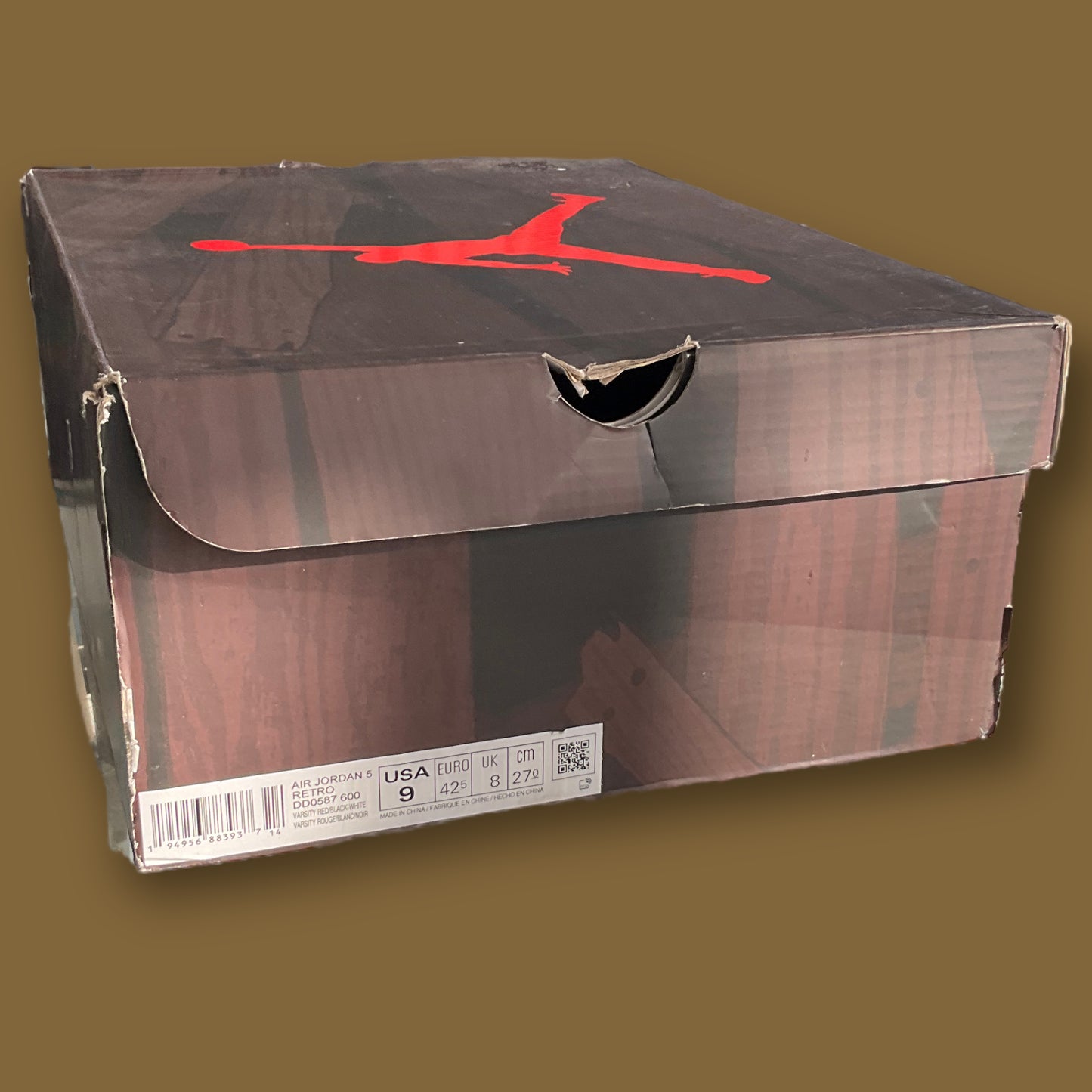 RESALE - NIKE MICHAEL JORDAN AIR JORDAN 5 RETRO SE DD0587-600 RAGING BULL *Size 9* w/ Shoe Box