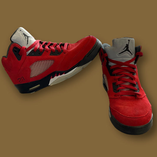 RESALE - NIKE MICHAEL JORDAN AIR JORDAN 5 RETRO SE DD0587-600 RAGING BULL *Size 9* w/ Shoe Box